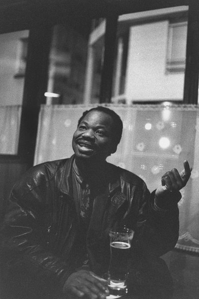 Un soir d'hiver, café de Belleville, Paris, 2009.
